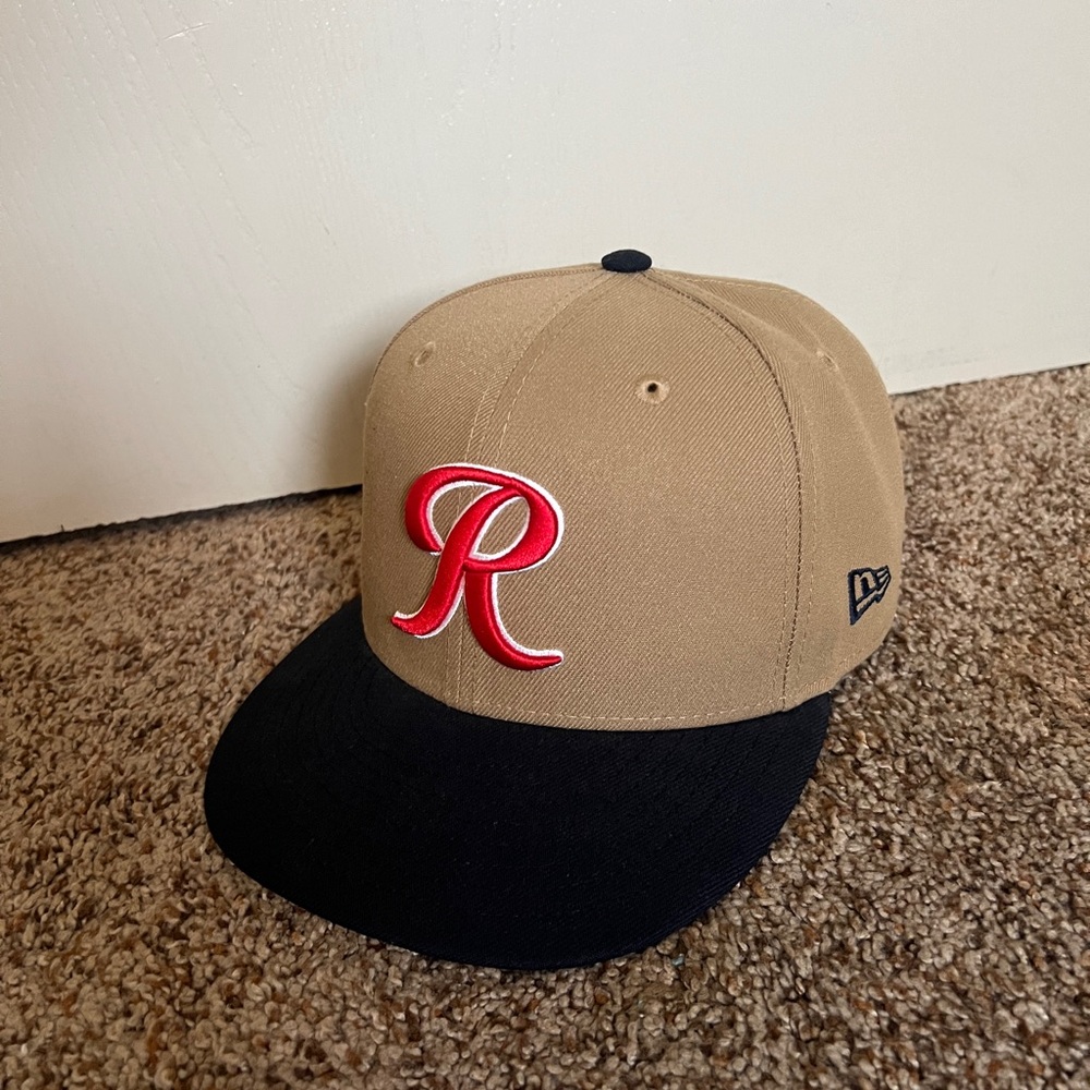 Rainier New Era Fitted Hat *like new*